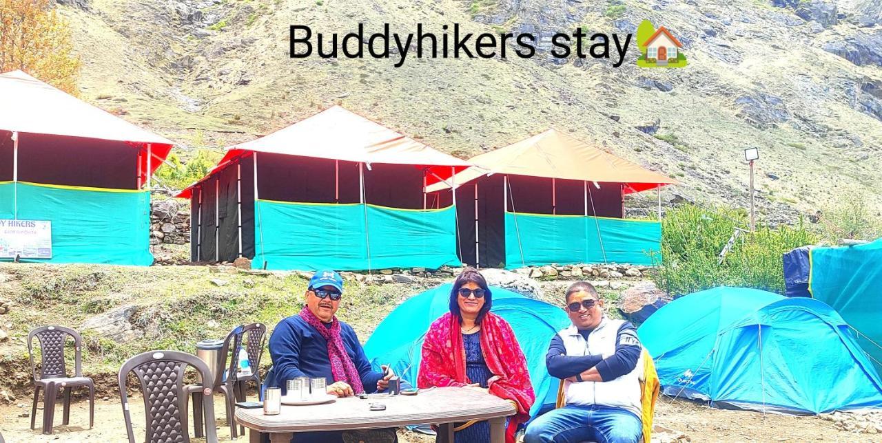 Buddy Hikers Badrinath